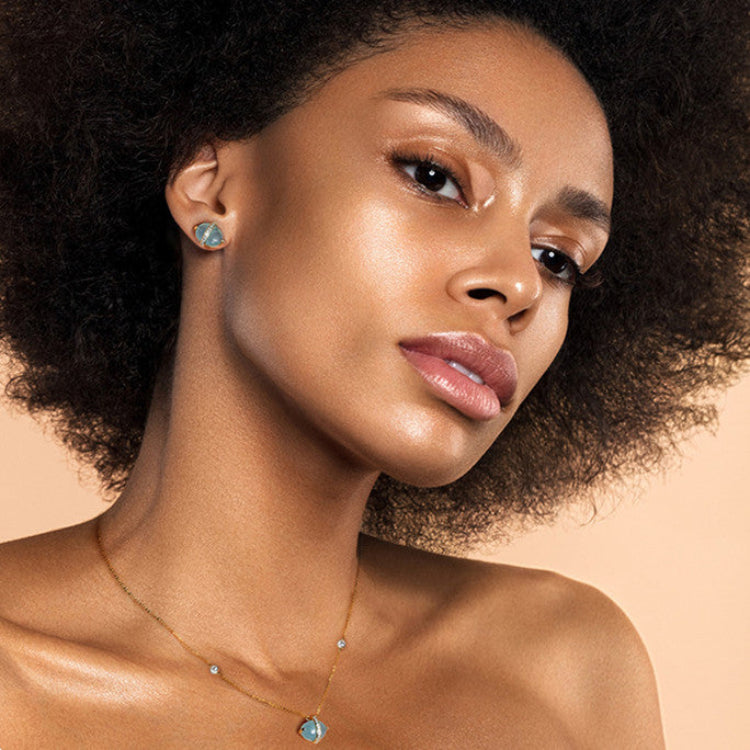 The Aquamarine Oval Pendant