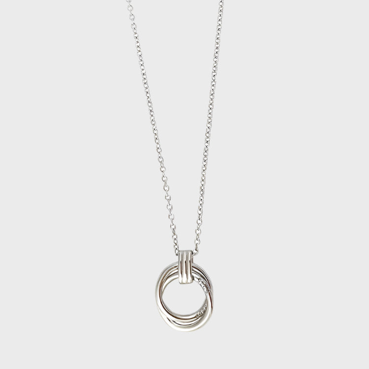 The Ring Pendant Necklace